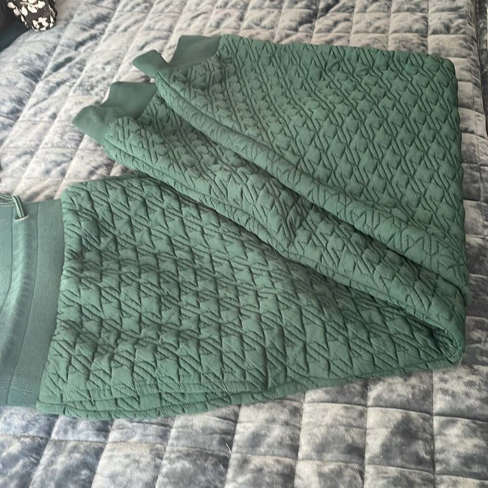 Lou & Grey Teal Quilted Joggers - Picture 6 of 8